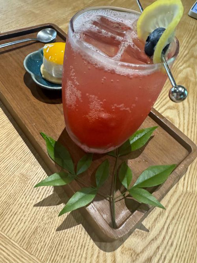 茶饮加盟市场新趋势：一杯温暖的现代生活缩影